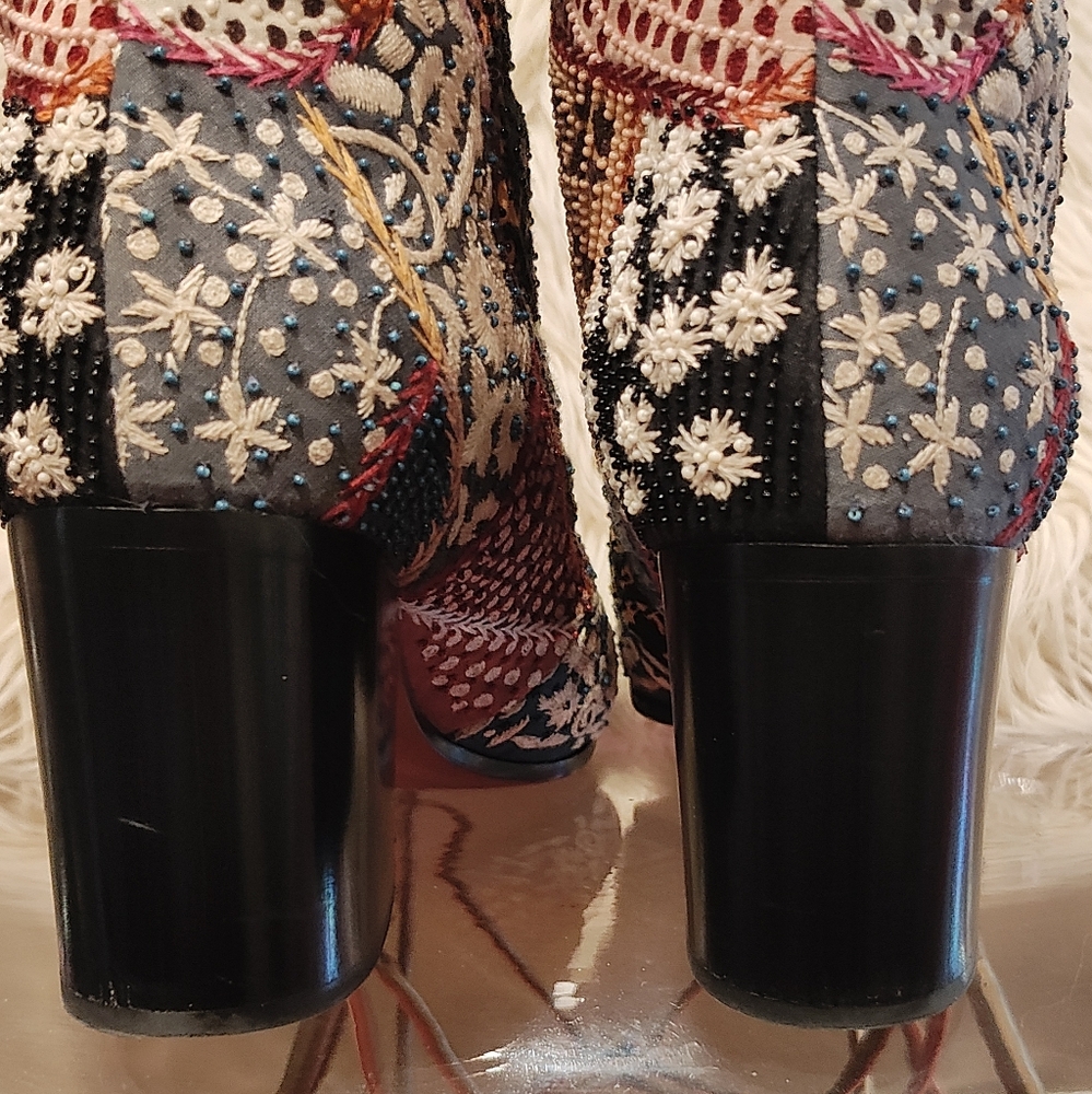 *SOLD*CHRISTIAN DIOR BEADED BOOTS - Picture 12 of 16